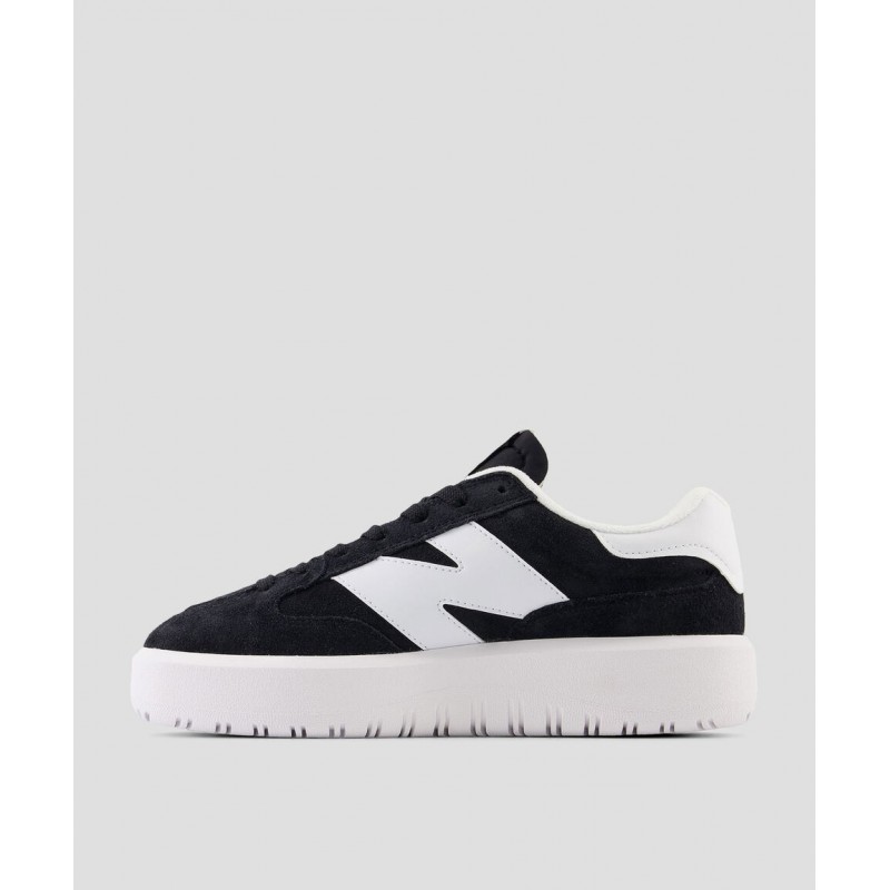 New Balance Tenis casuales con plataforma en piel CT302